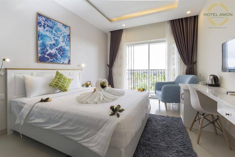 Amon Deluxe Hotel