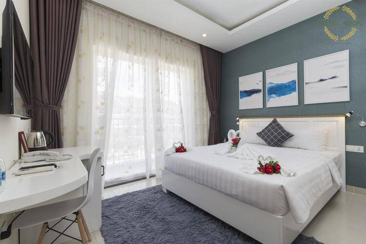 Amon Deluxe Hotel