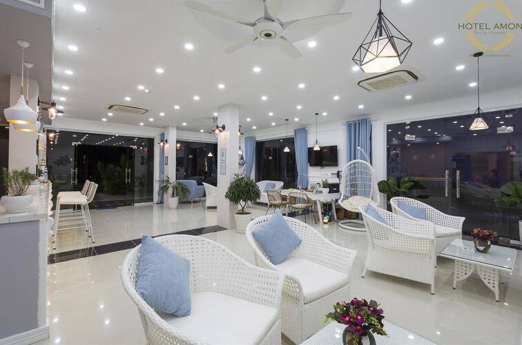 Amon Deluxe Hotel