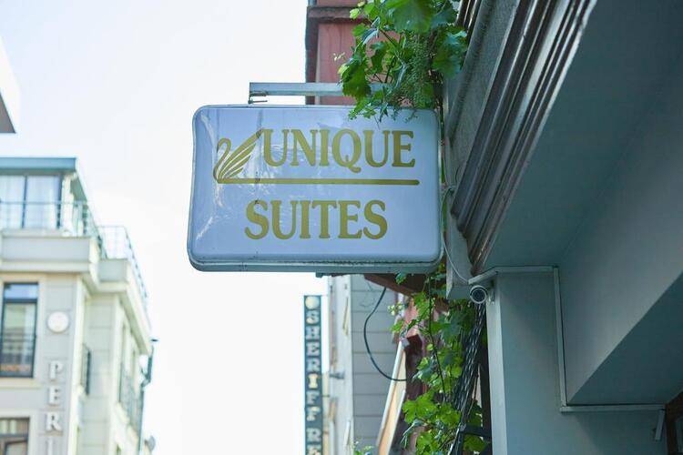 Unique Suite