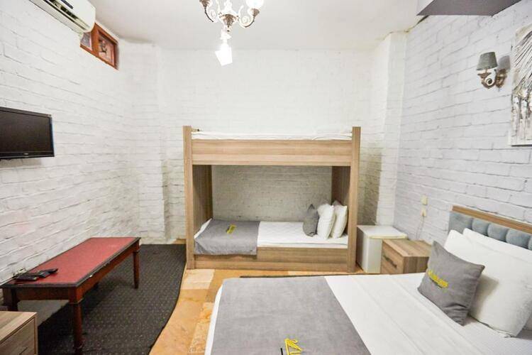 Unique Suite