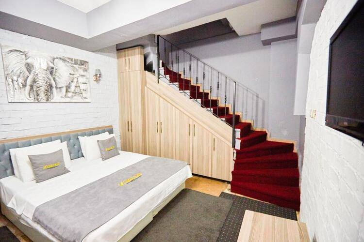 Unique Suite