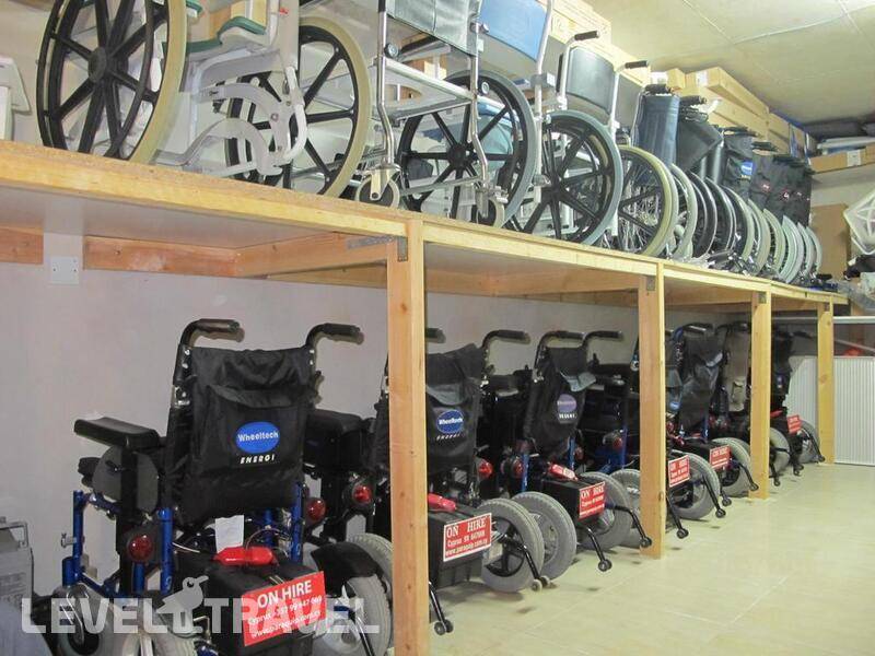 Фотография C & A Hotel Apartments (Handicaped Only)