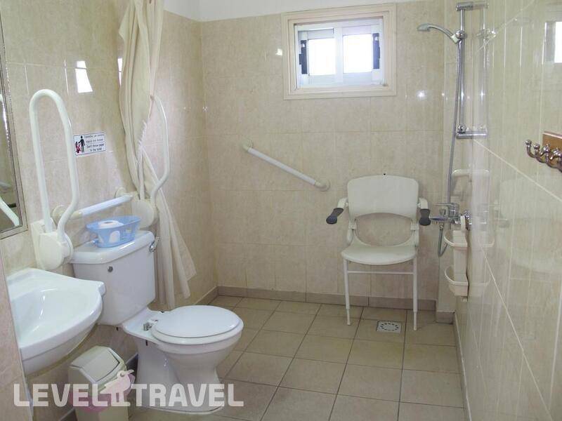Фотография C & A Hotel Apartments (Handicaped Only)