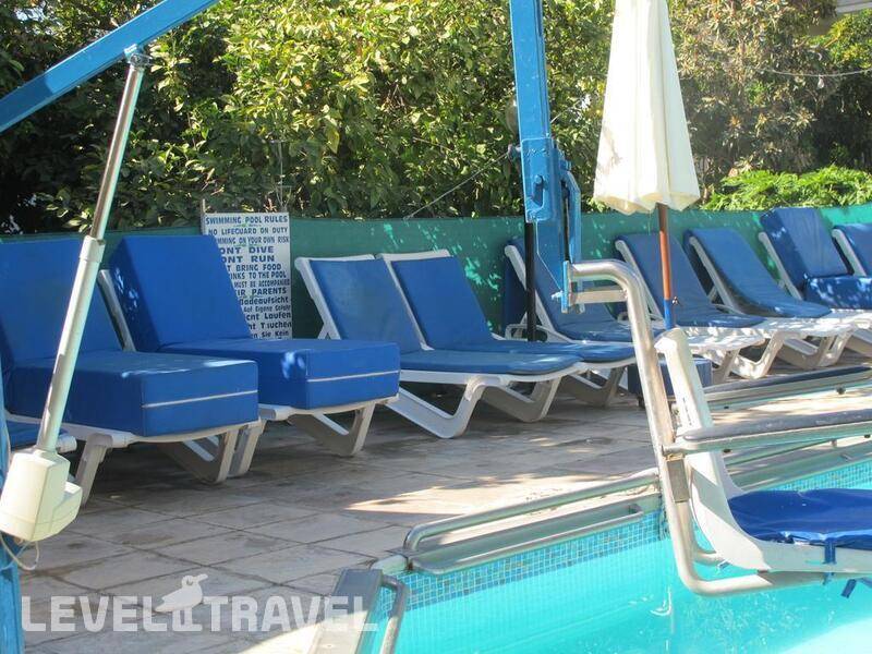 Фотография C & A Hotel Apartments (Handicaped Only)