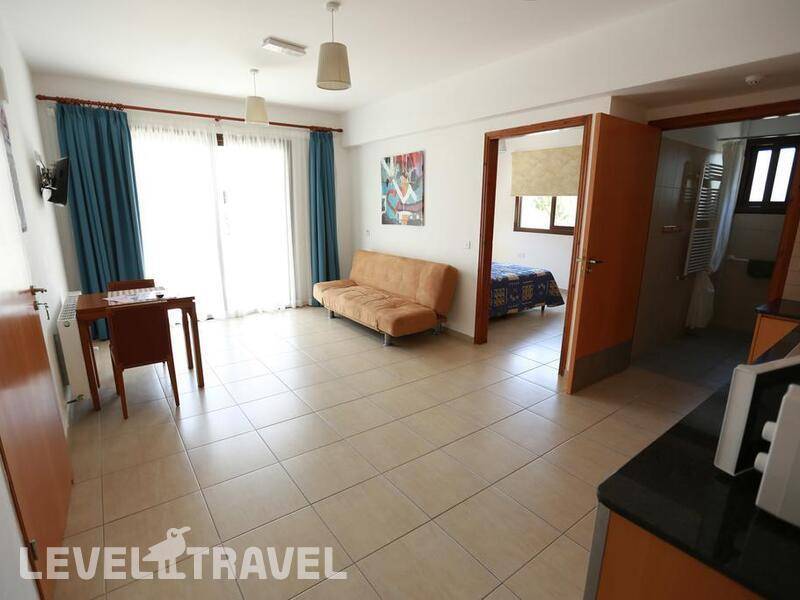 Фотография C & A Hotel Apartments (Handicaped Only)