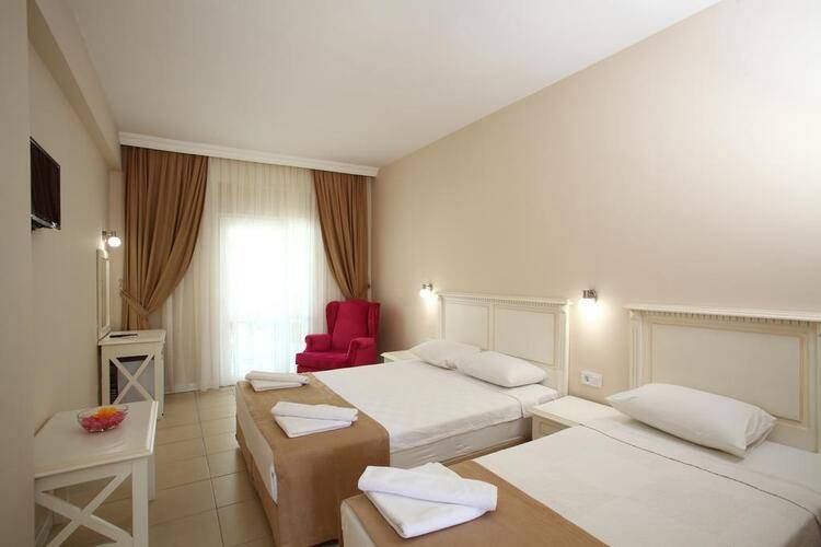 Summer Garden Apart & Hotel