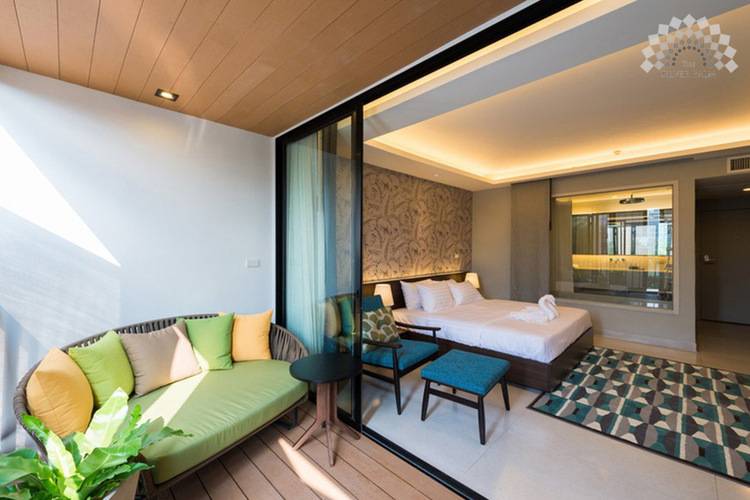 The Silver Palm Hotel