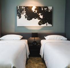 $item['hotel']['name']