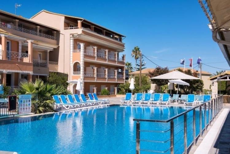 Kavos Plaza