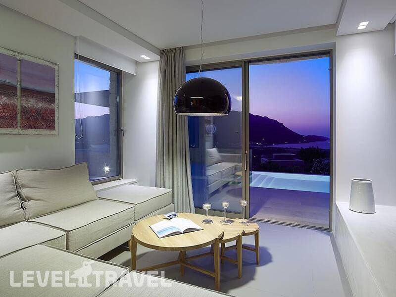 Фотография Youphoria Sea View Villas