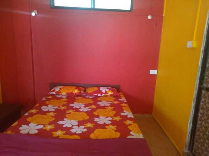 Red Rock Beach Hotel Guesthouse