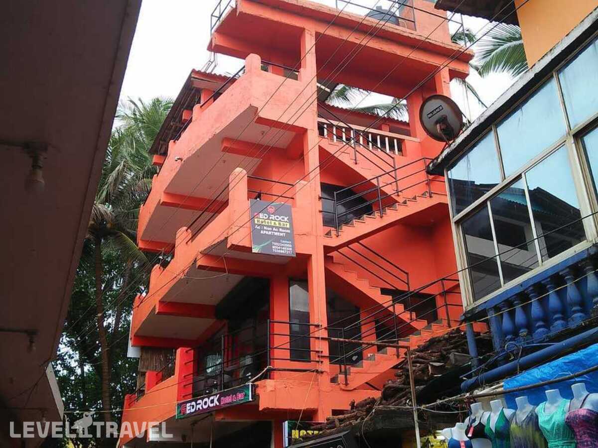 Отель Red Rock Beach Hotel Guesthouse — Арамболь, Индия