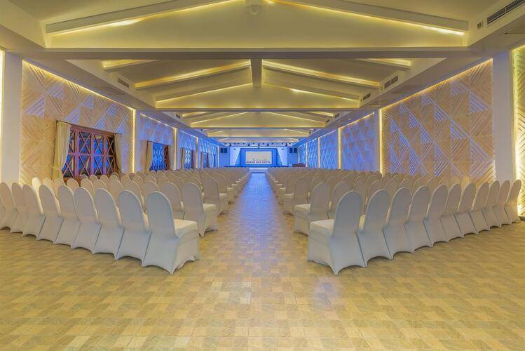 Gravity Hotel & Aqua Park (Ex. Samra Bay)