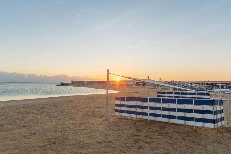 Gravity Hotel & Aqua Park (Ex. Samra Bay)