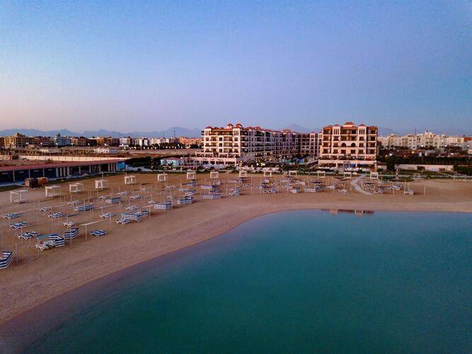 Gravity Hotel & Aqua Park (Ex. Samra Bay)