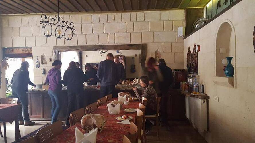Jerveni Cave Hotel