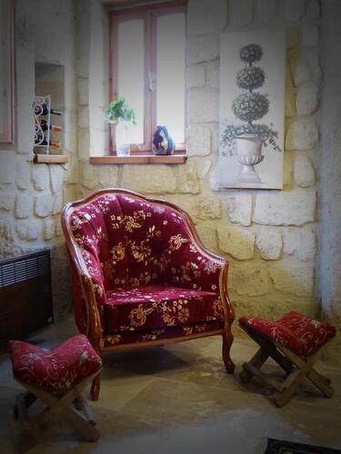 Canyon Cave Hotel