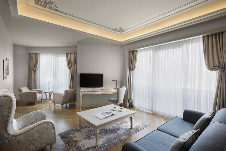 Lazzoni Hotel