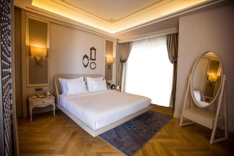 Lazzoni Hotel