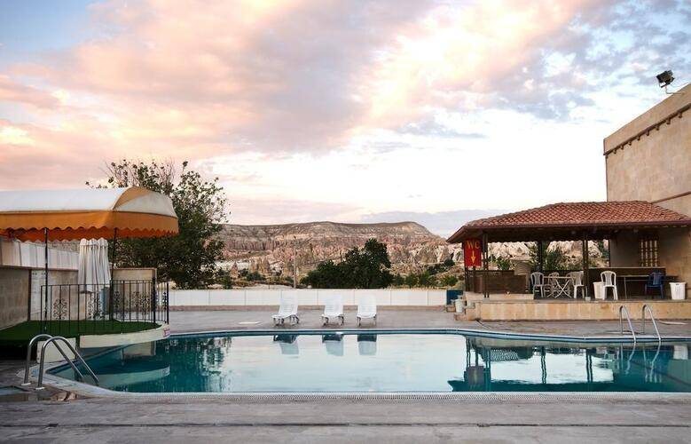 Ciner Hotel
