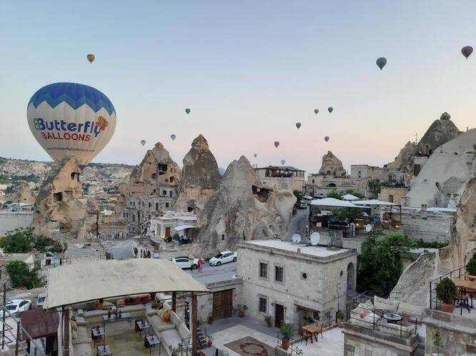Artemis Cave Suites