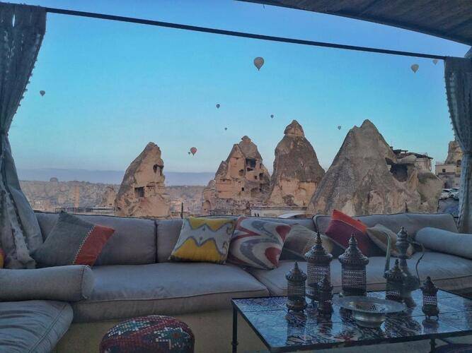 Artemis Cave Suites