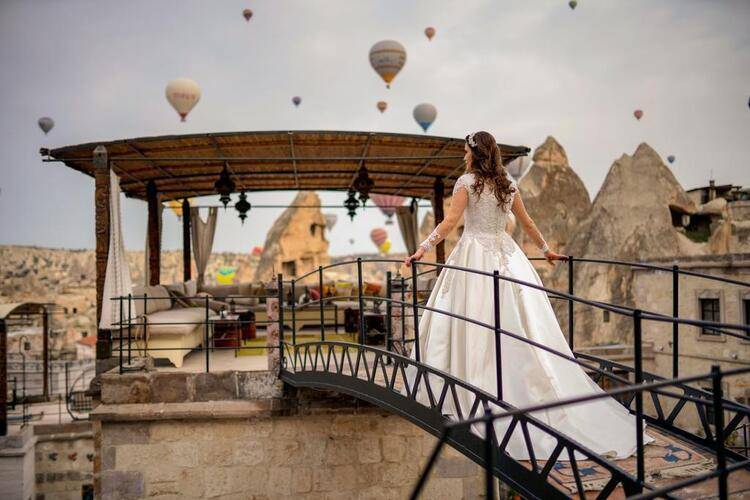 Artemis Cave Suites