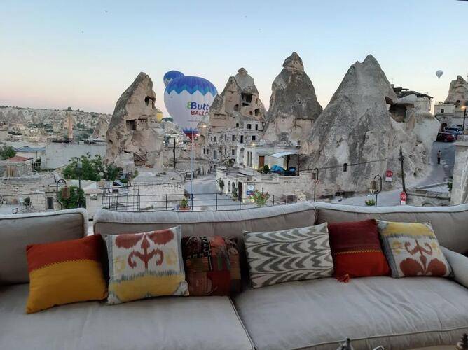 Artemis Cave Suites