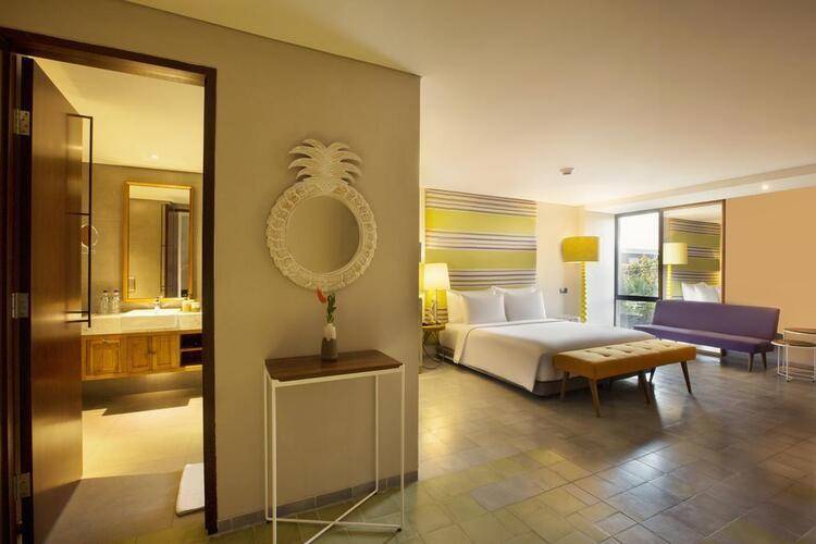 Tijili Seminyak Hotel