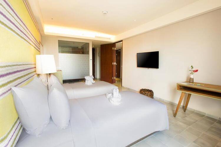 Tijili Seminyak Hotel