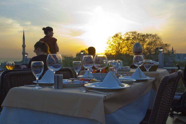 Sevenhills Hotel