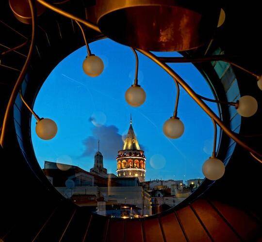 Momento Golden Horn