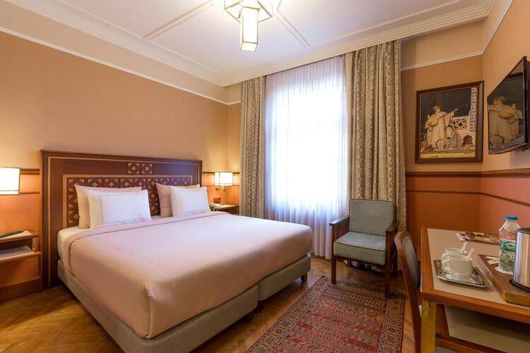 Lalahan Hotel