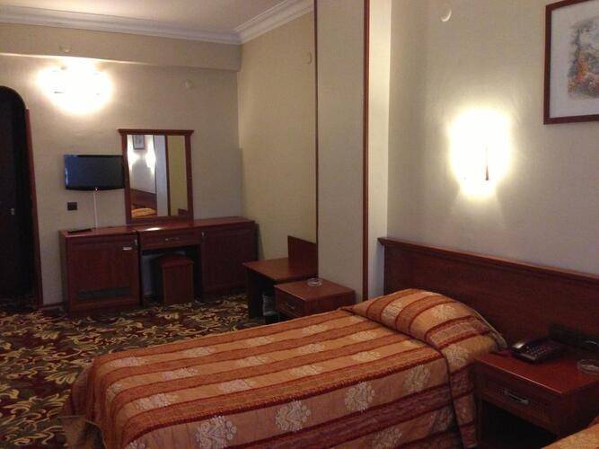 Monopol Hotel