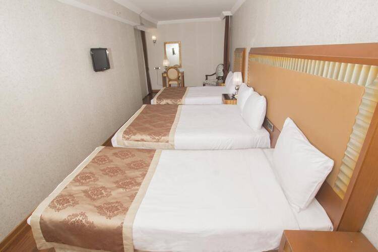 Nova Plaza Park Hotel