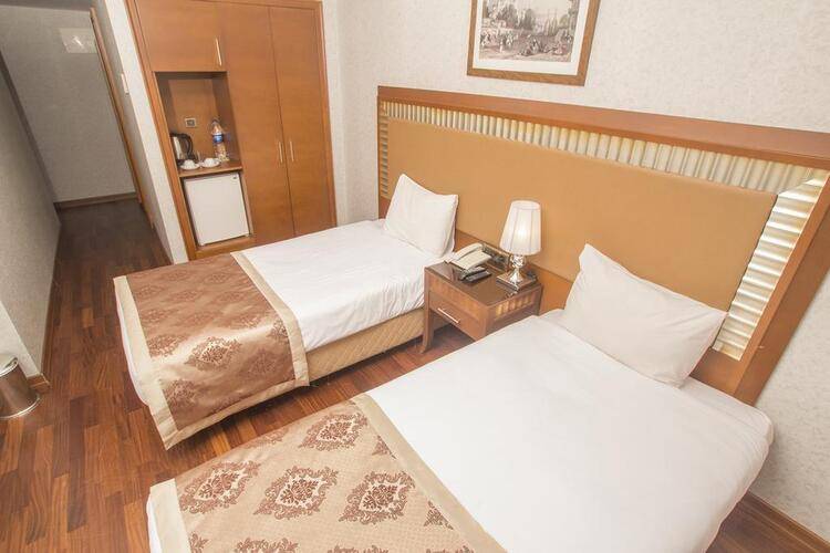 Nova Plaza Park Hotel