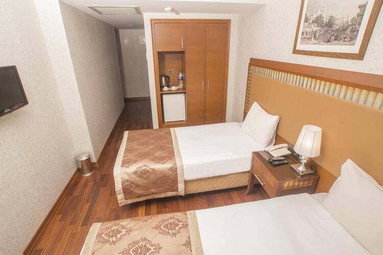 Nova Plaza Park Hotel