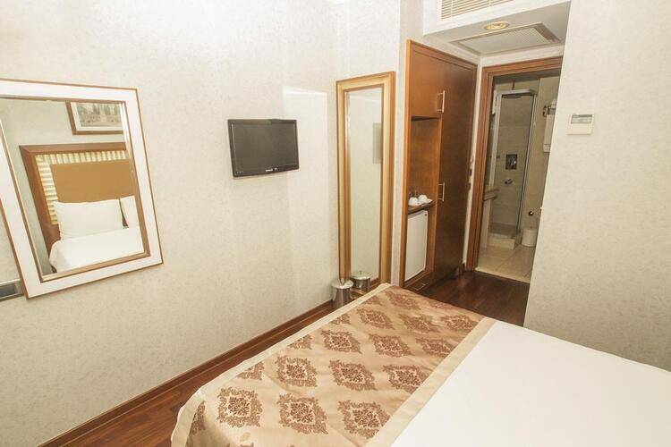 Nova Plaza Park Hotel