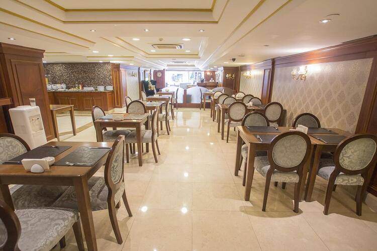 Nova Plaza Park Hotel