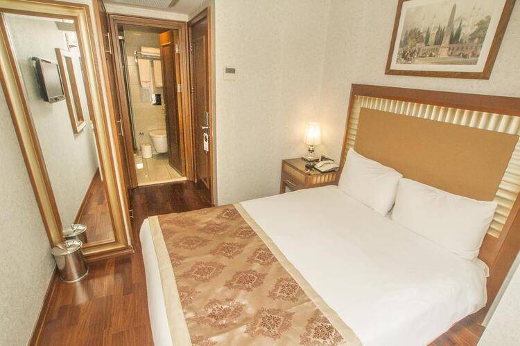 Nova Plaza Park Hotel