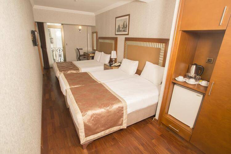 Nova Plaza Park Hotel
