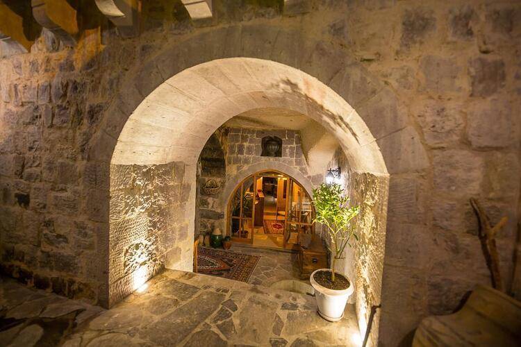 Maya Cave Hotel
