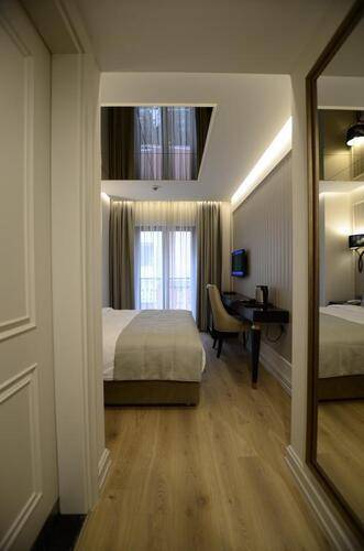 Le Petit Palace Hotel