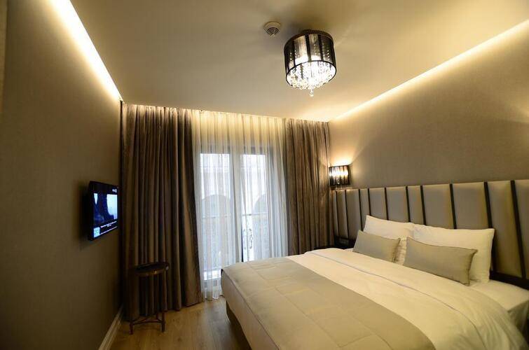 Le Petit Palace Hotel