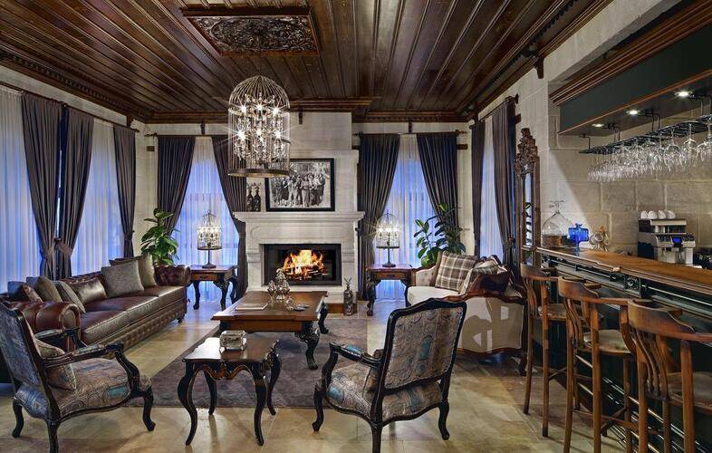 Seraphim Cave Hotel