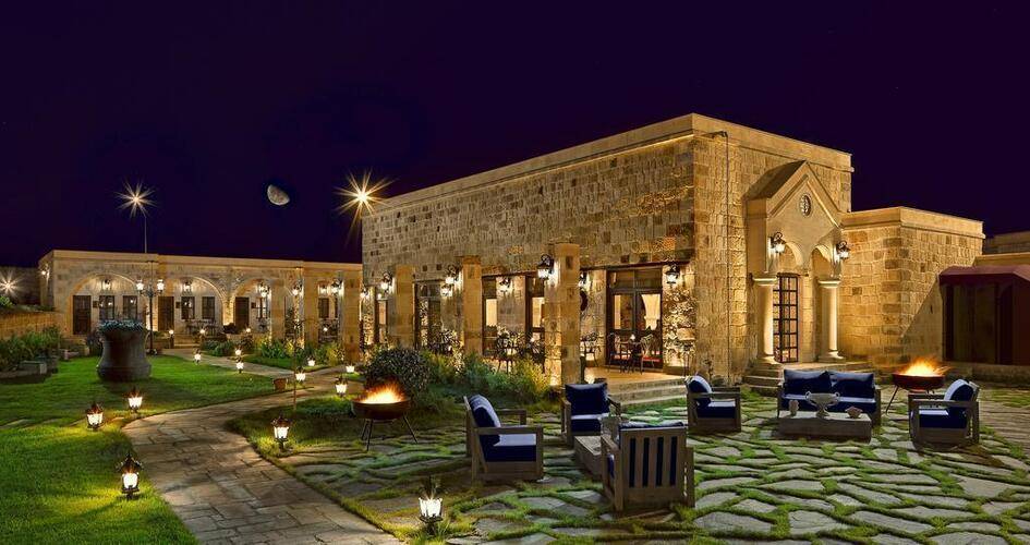Seraphim Cave Hotel