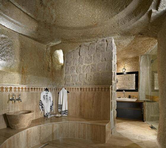 Seraphim Cave Hotel