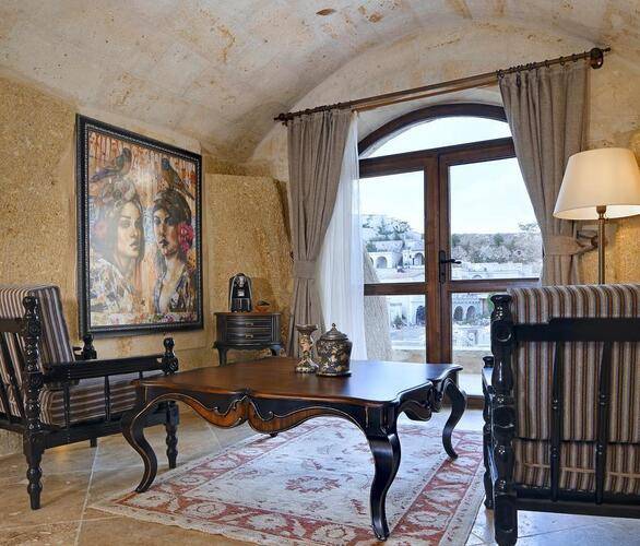 Seraphim Cave Hotel