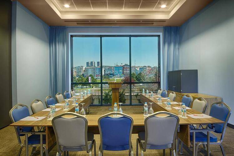 Ibis Istanbul Tuzla